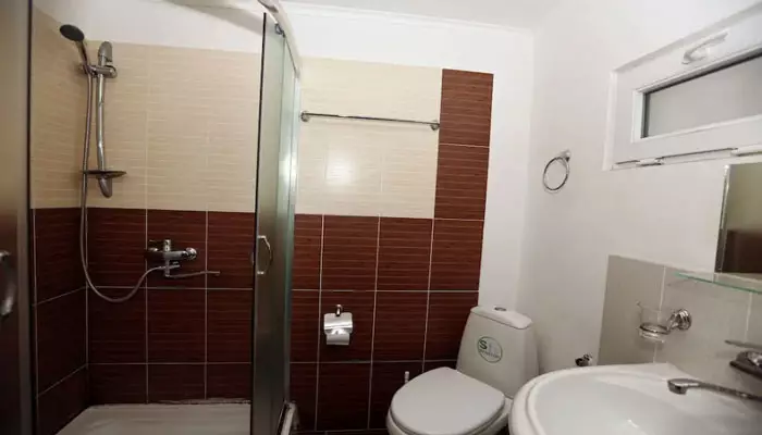 هتل ایساکا تفلیس